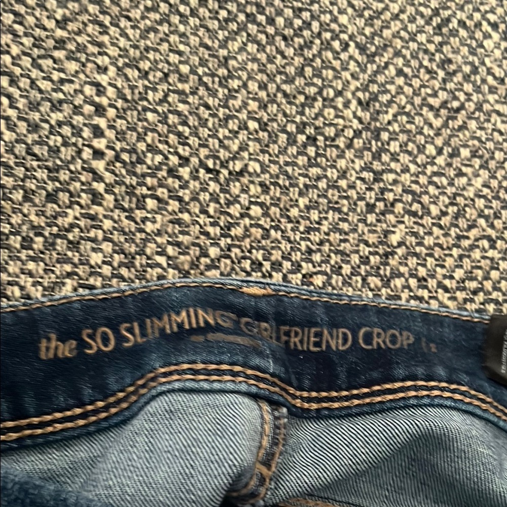 Chico's Blue So Slimming Girlfriend Crop Jeans